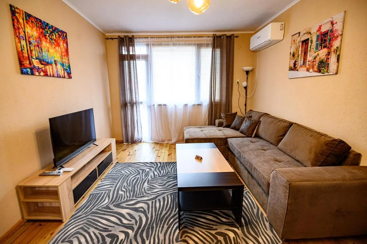 Lalev Guest House 班斯科