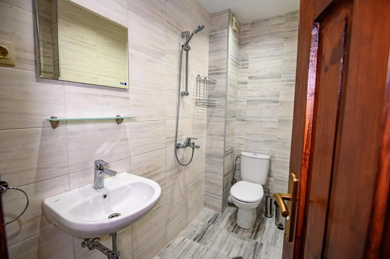 Lalev Guest House 班斯科
